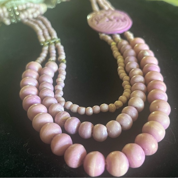 Vintage Lavender Dyed Bone Bead Triple Strand Necklace Elephant 23” - Picture 6 of 6